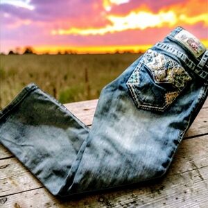 Grace Women's Ankle Jeans in Faded Blue with Embellished Back Pockets
